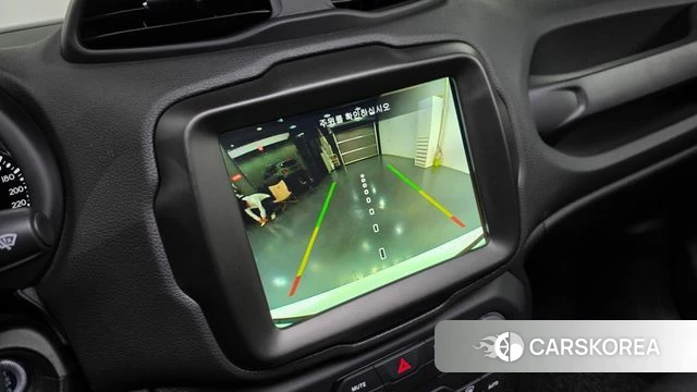 Jeep Renegade id 3892187 из Кореи 7