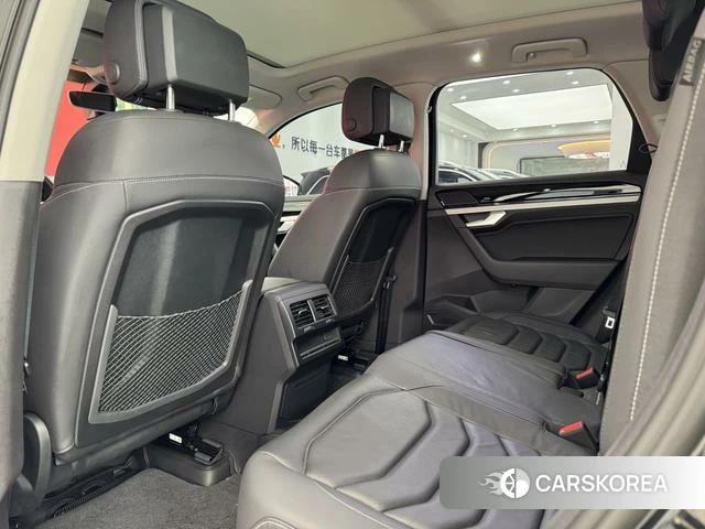 Volkswagen Touareg id 4297639 из Китая 7