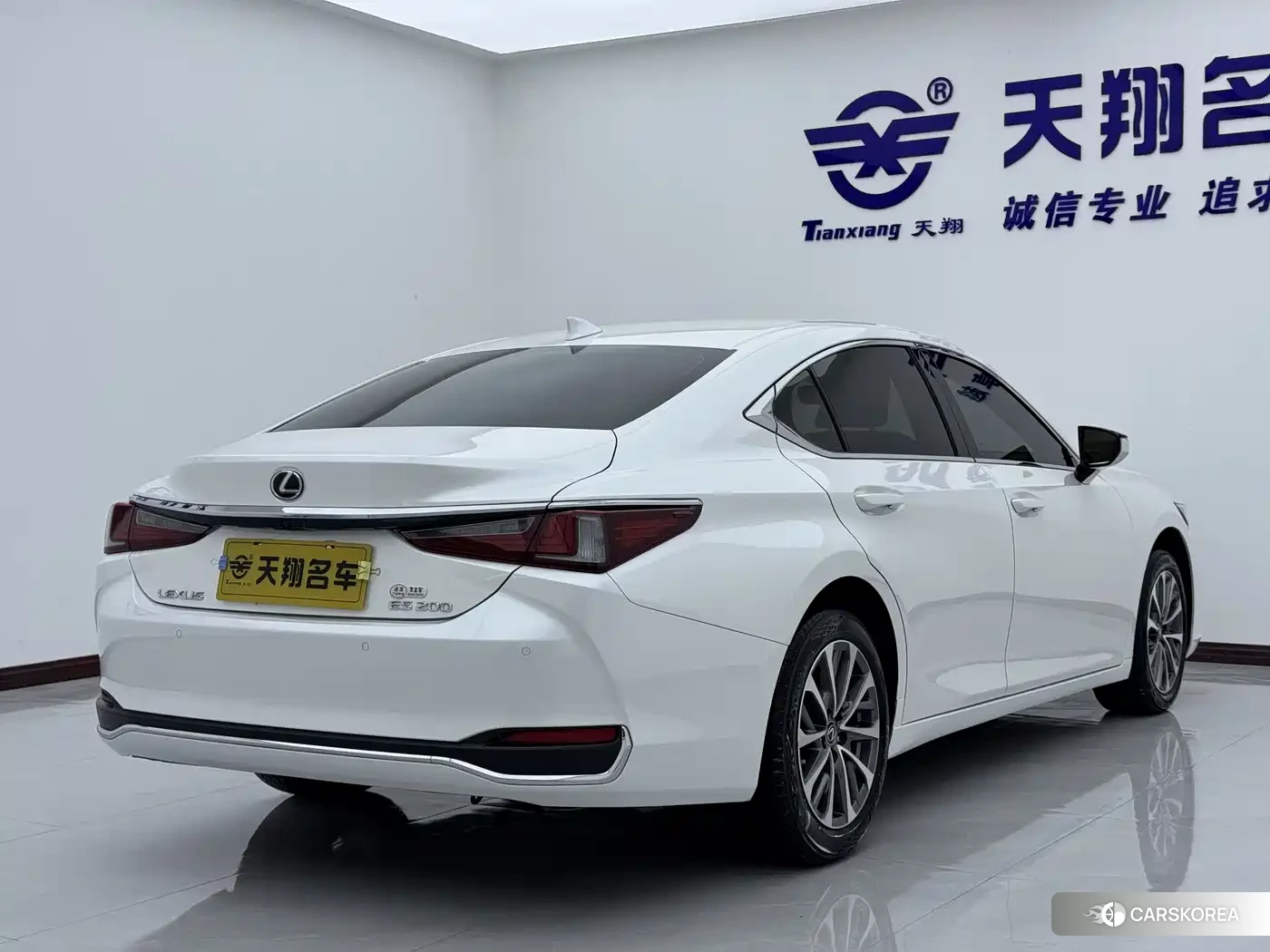 Lexus ES id 4599523 из Китая 7