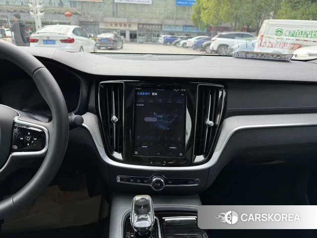 Volvo S60 PHEV id 4238356 из Китая 7