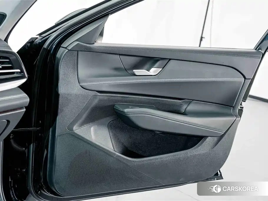 Volkswagen Passat id 4576759 из Китая 7