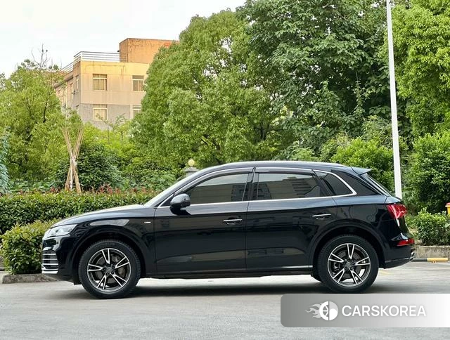 Audi Q5L id 4301244 из Китая 7