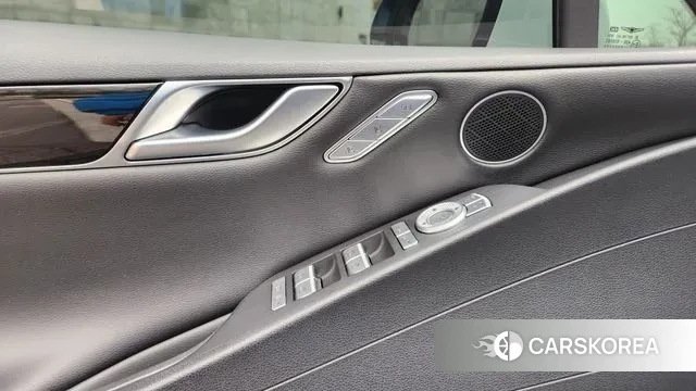 Genesis G80 (RG3) id 3509337 из Кореи 7