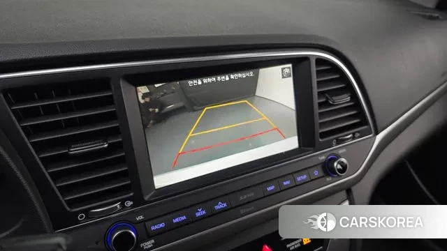 Hyundai Avante AD id 3485176 из Кореи 7