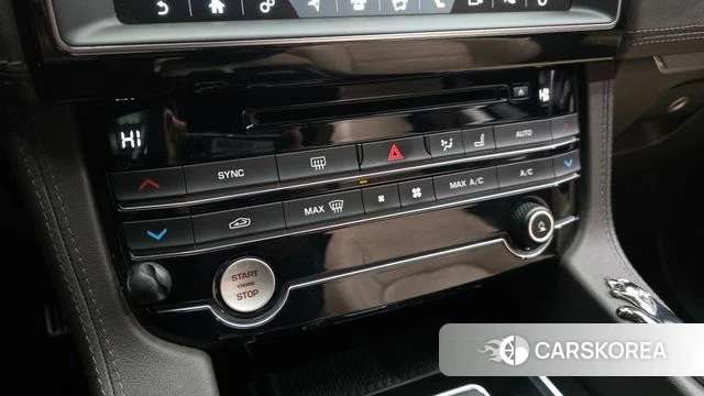 Jaguar F-PACE id 3893343 из Кореи 7