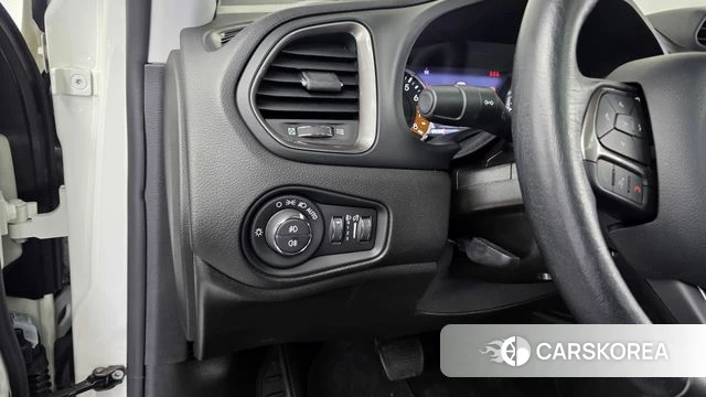 Jeep Renegade id 4542654 из Кореи 7