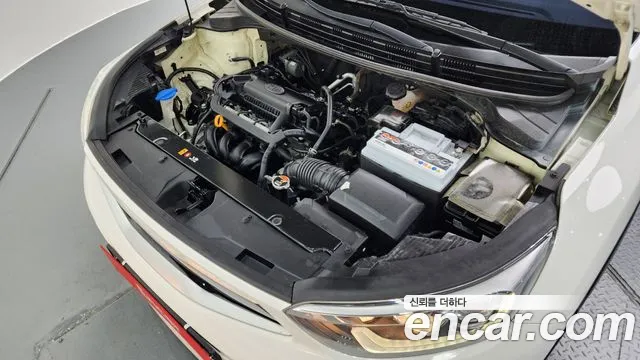 Kia Stonic id 2690332 из Кореи 7