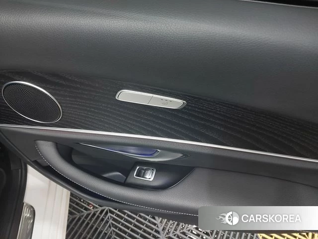 Mercedes-Benz E-Class W213 id 3893344 из Кореи 7