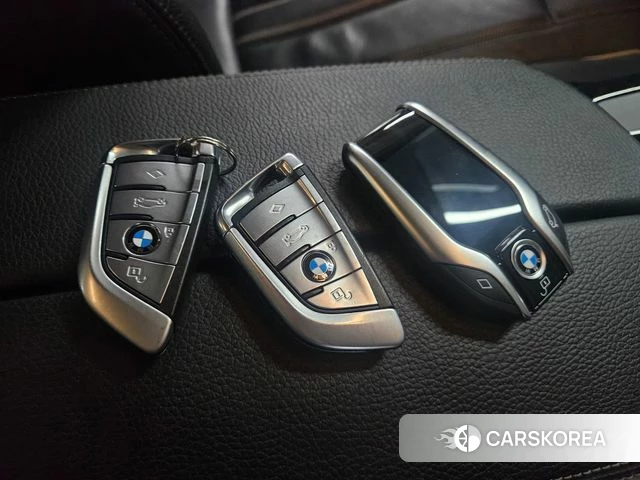 BMW 5 Series (G30) id 4310849 из Кореи 7