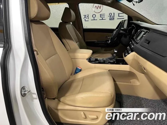 Kia The New Carnival id 2936764 из Кореи 7