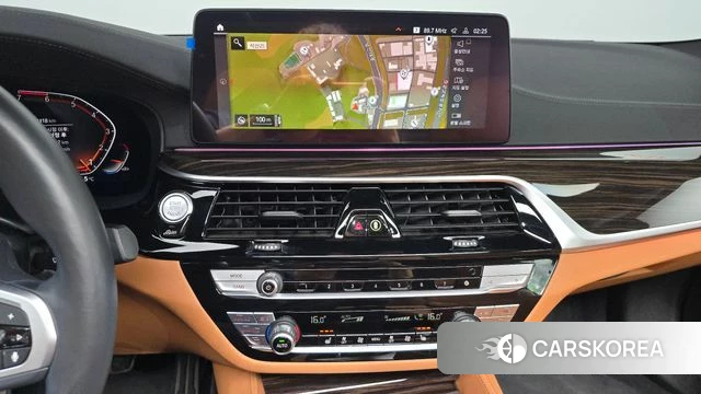 BMW 5 Series (G30) id 4682968 из Кореи 7