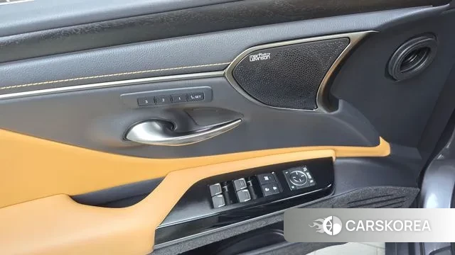 Lexus ES300h 7th generation id 3333147 из Кореи 7