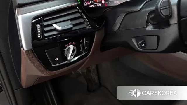 BMW 6 Series GT (G32) id 3664516 из Кореи 7