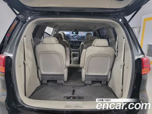 Kia The New Carnival id 2881050 из Кореи 7