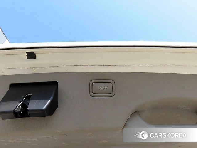 Kia All New Carnival id 3925147 из Кореи 7