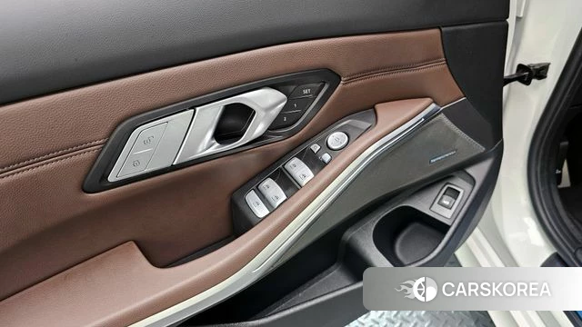 BMW 3 Series (G20) id 3933731 из Кореи 7