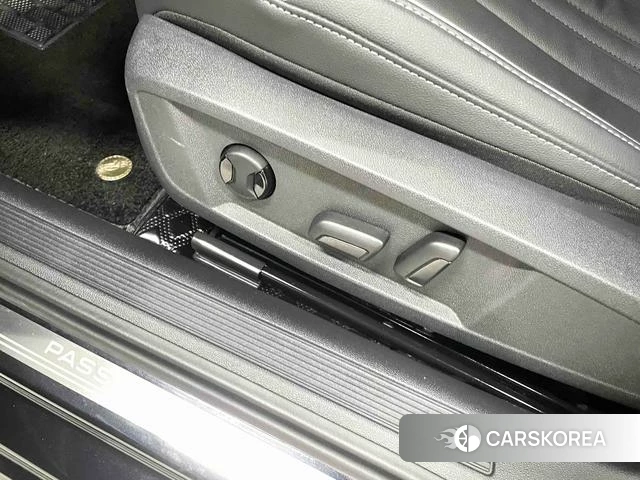 Volkswagen Passat id 4328779 из Китая 7