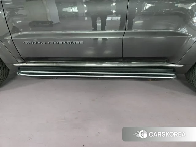 Jeep Grand Cherokee id 3355139 из Кореи 7