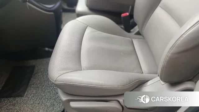 Hyundai The New Grand Starex id 3677604 из Кореи 7