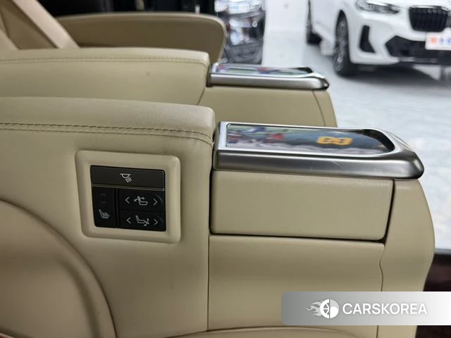Toyota Elfa id 4300062 из Китая 7