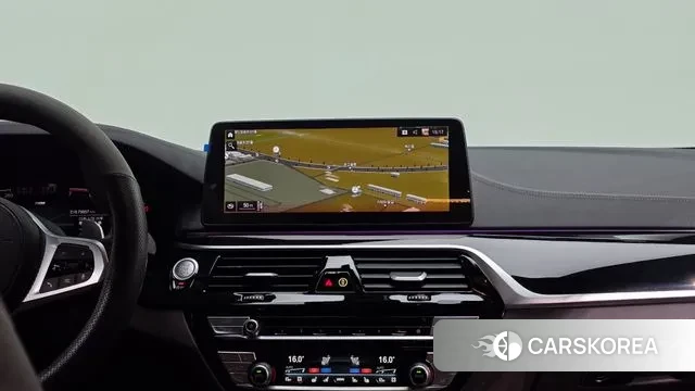 BMW 5 Series (G30) id 3712180 из Кореи 7