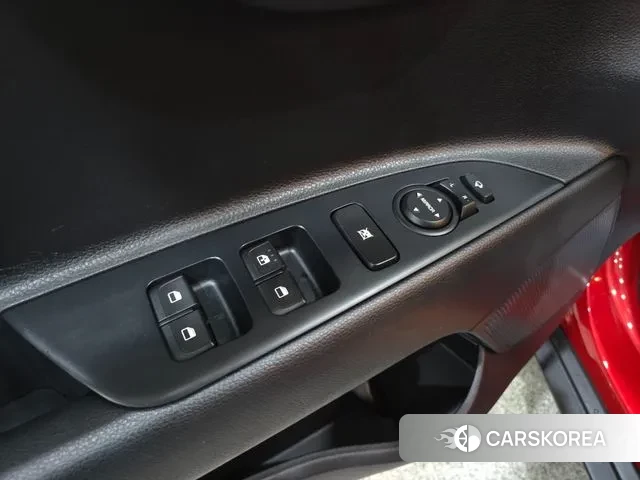 Kia Stonic id 3339451 из Кореи 7