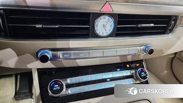 Genesis G90 id 2902478 из Кореи 7