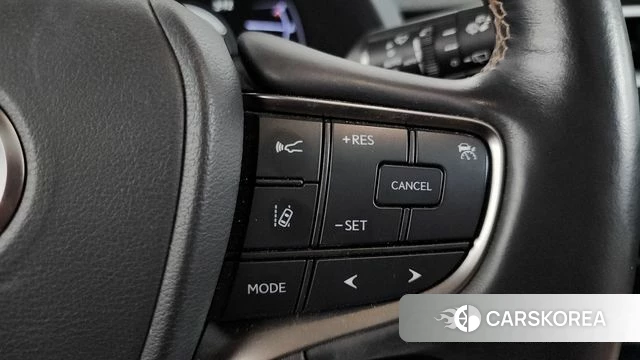 Lexus UX250h id 4331455 из Кореи 7