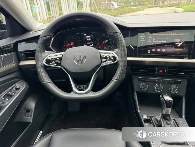Volkswagen Passat id 4274185 из Китая 7