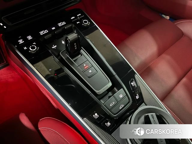 Porsche 911(992) id 4701310 из Кореи 7