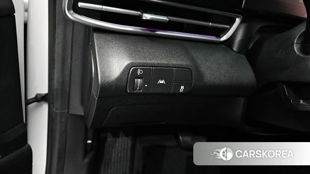 Hyundai Avante (CN7) id 3892755 из Кореи 7