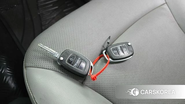 Hyundai The New Grand Starex id 4689546 из Кореи 7