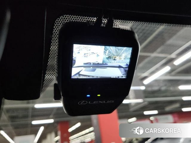 Lexus UX300h id 4629914 из Кореи 7