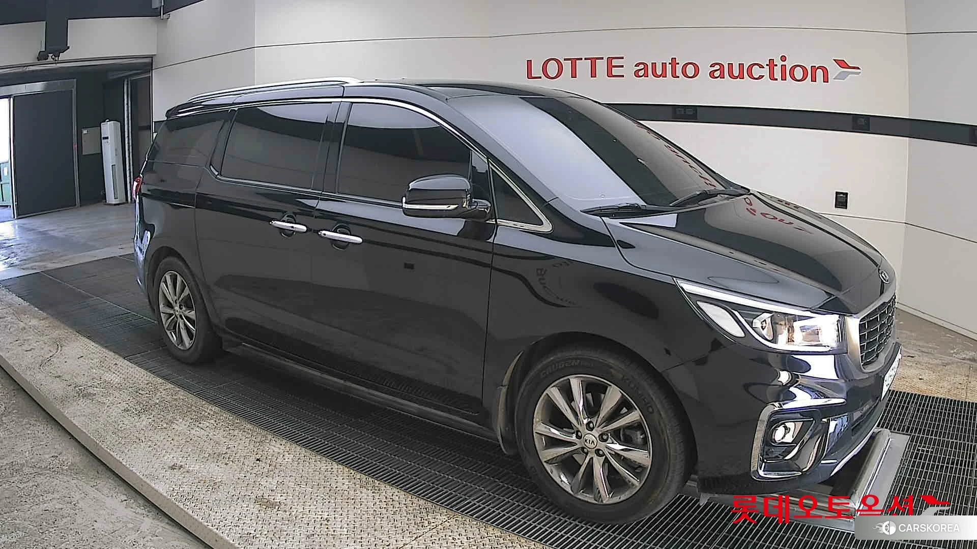 Kia Carnival id 3882157 из Кореи 7