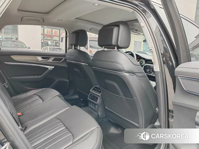 Audi A6L id 4290394 из Китая 7