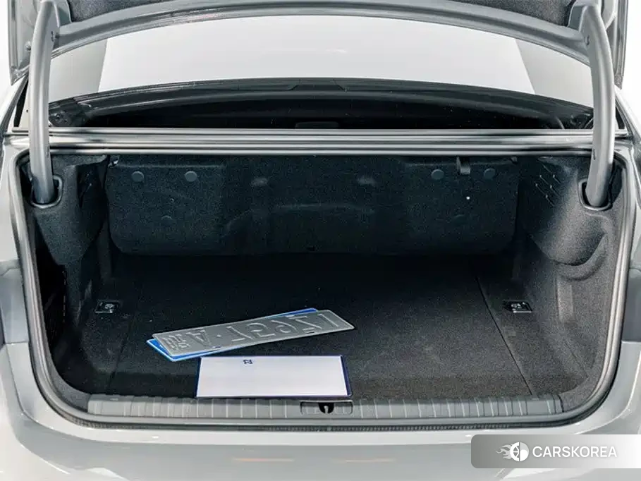 Audi A7L id 4669396 из Китая 7