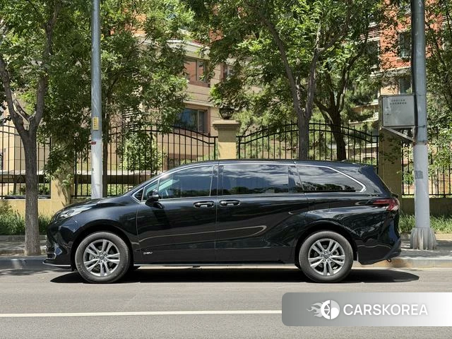Toyota Saina id 4380711 из Китая 7