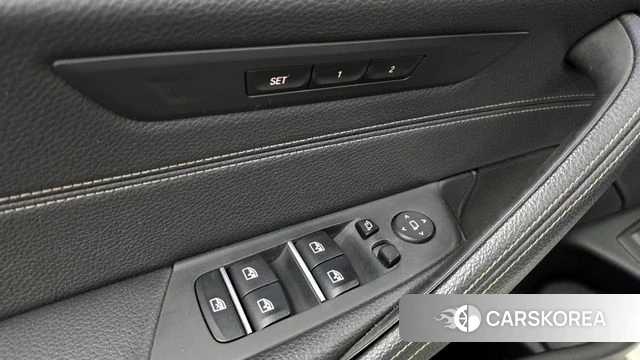 BMW 5 Series (G30) id 3899672 из Кореи 7