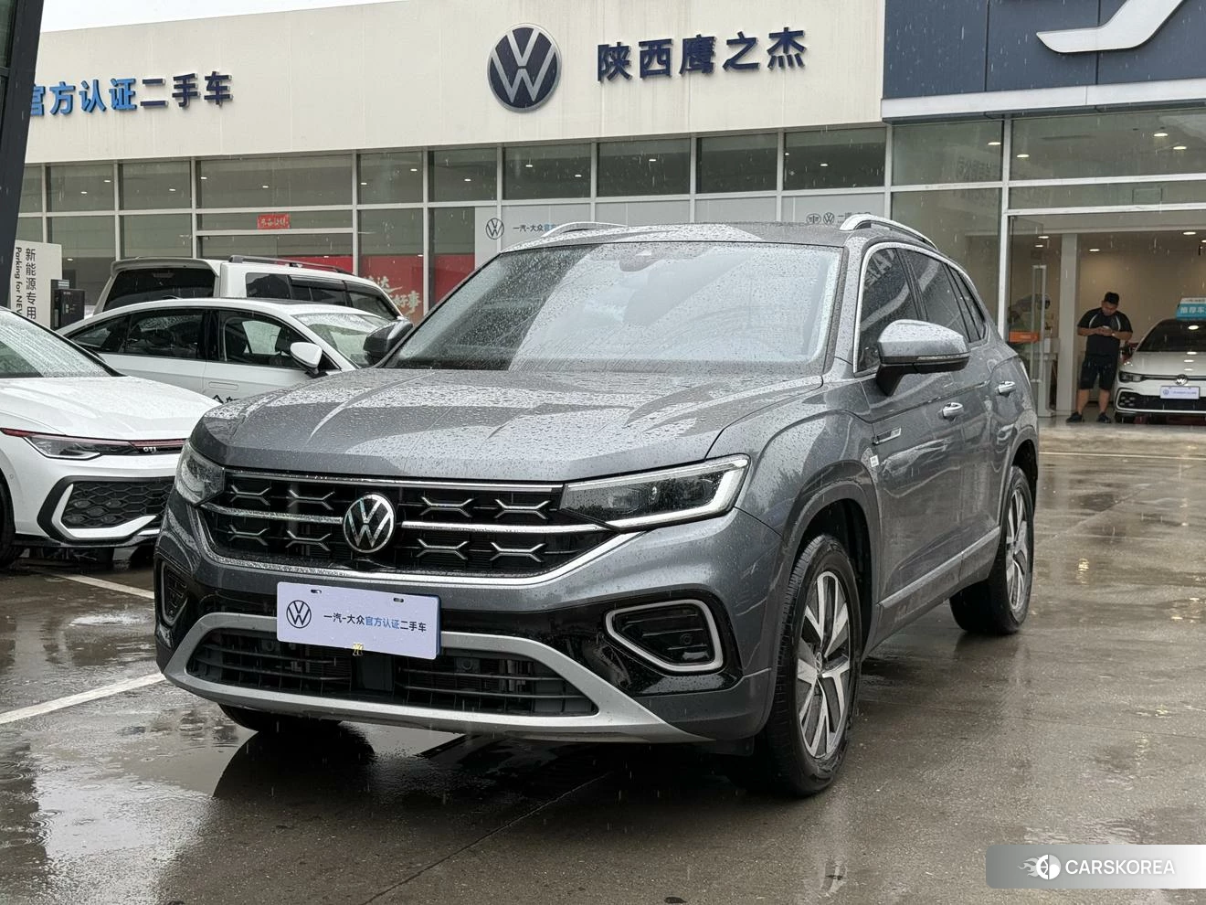 Volkswagen Tanyue 2023 Темно-серый из Китая, фото 6