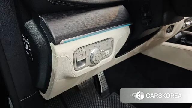 Mercedes-Benz GLS - Class X167 id 3576771 из Кореи 7