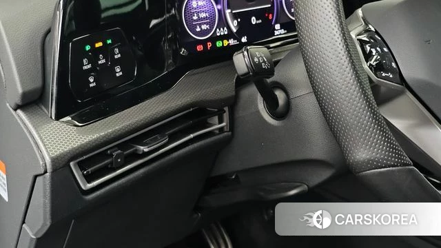 Volkswagen Golf 8th Generation id 4744346 из Кореи 7