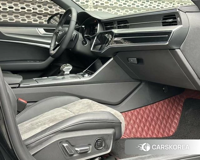 Audi A6L id 4182634 из Китая 7