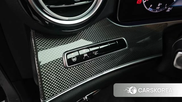 Mercedes-Benz E-Class W213 id 3911536 из Кореи 7