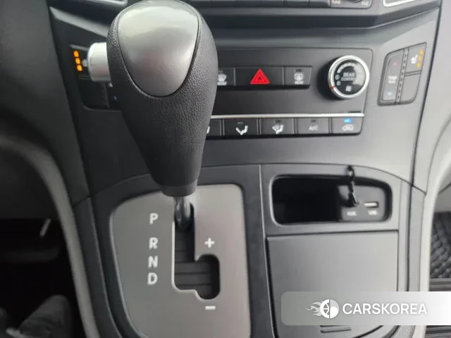 Hyundai The New Grand Starex id 3284788 из Кореи 7