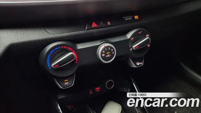 Kia Stonic id 2937429 из Кореи 7