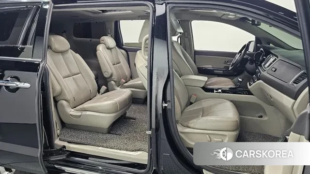 Kia All New Carnival id 3018993 из Кореи 7