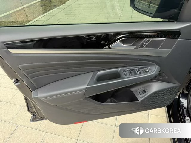Volkswagen Passat id 4263069 из Китая 7