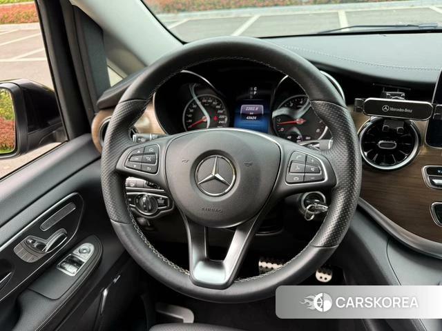 Mercedes-Benz V-class id 4272369 из Китая 7