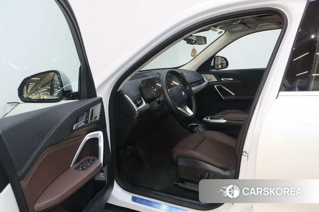 BMW iX1 id 4257107 из Китая 7