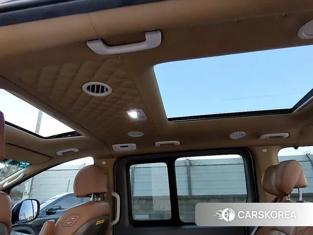 Hyundai Staria id 3600358 из Кореи 7